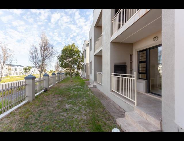2 BEDROOM APARTMENT FOR SALE IN BURGUNDY ESTATE